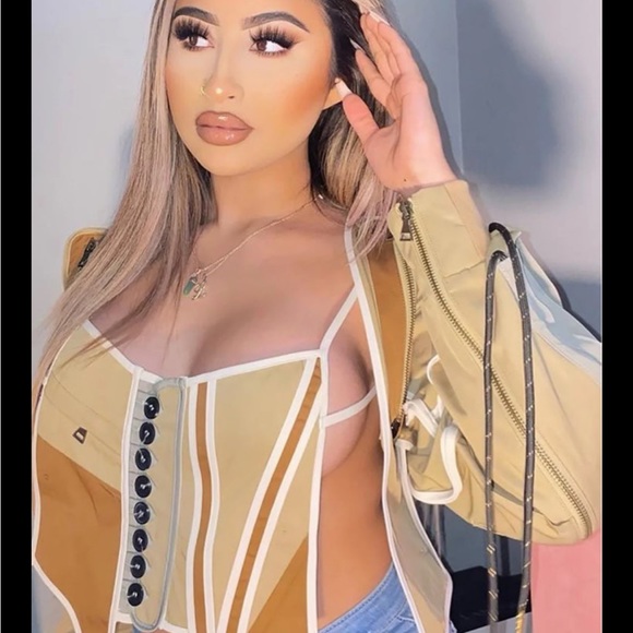 Corset jackets - Picture 2 of 3